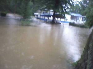 946818_532695800121888_1403297902_n